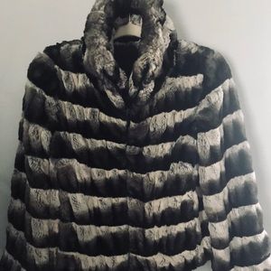 Gorgeous Faux Fur Coat!!